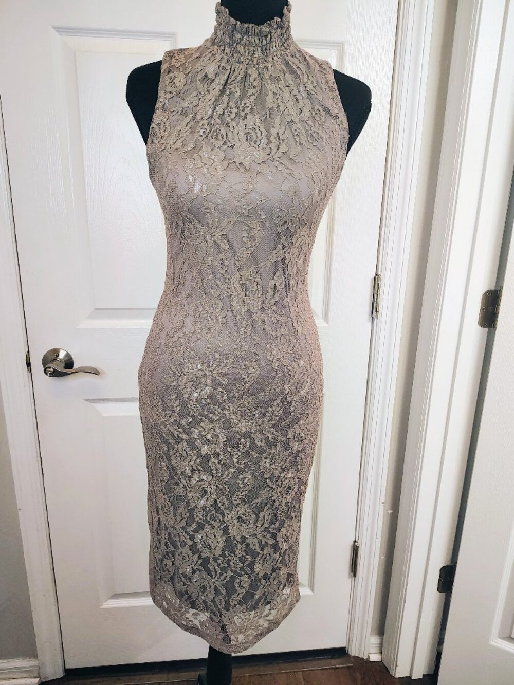 New York & Co Lace Overlay Mock Neck Stretch Pencil Midi Dress Taupe Tan Glam XS